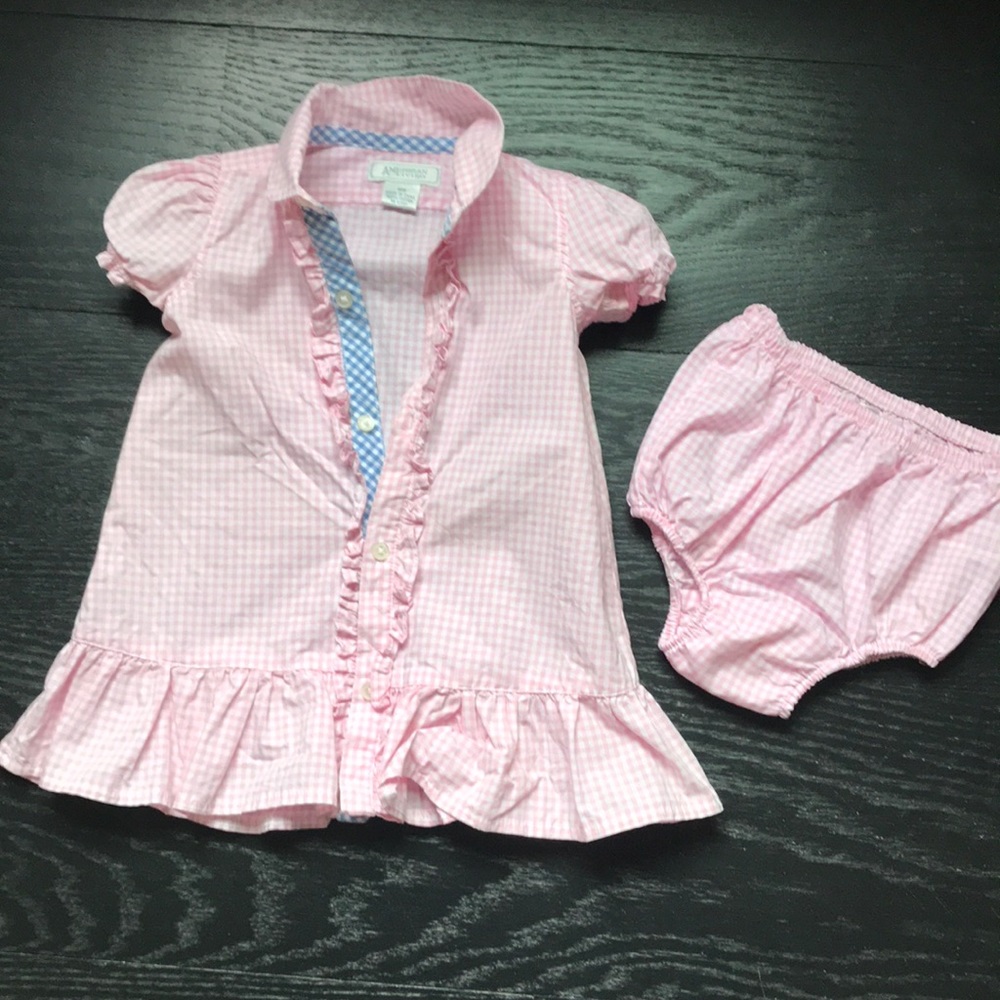 Cutest little checked pink outfit 💞💞